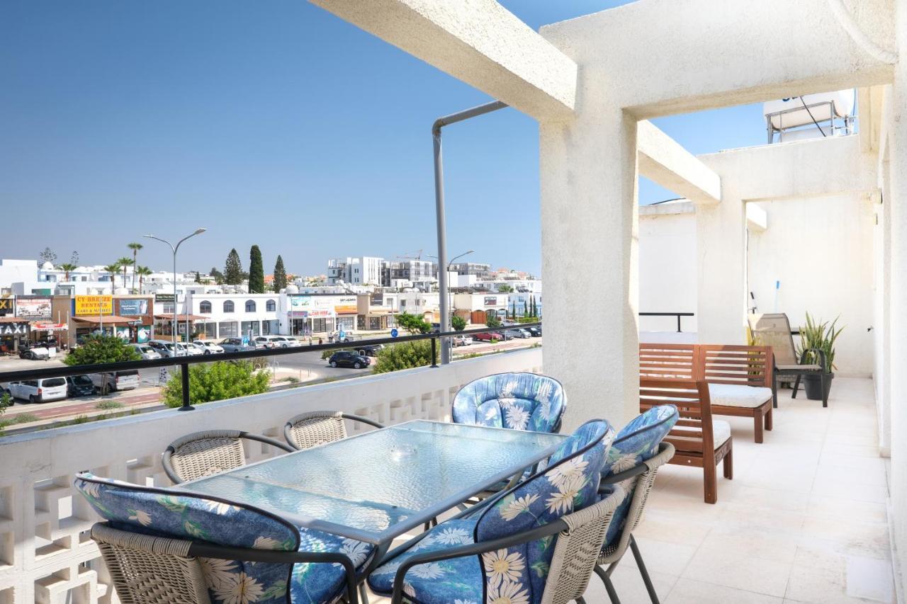 Seaview 3 Bedroom Kings Road Penthouse Paphos Exterior foto